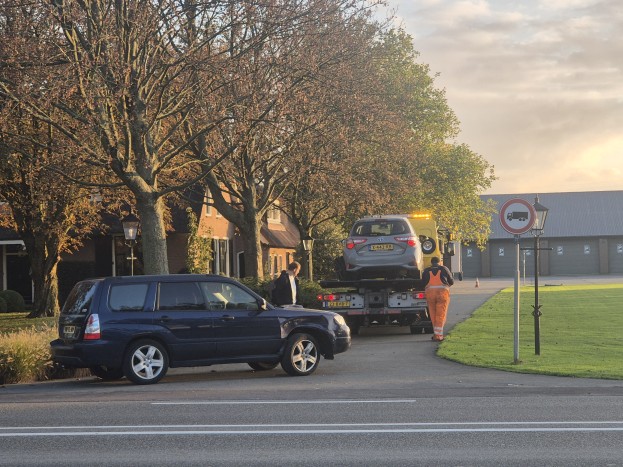 Woensdag 23-10-2024 17:15 kwakcheweg oud-beijerland kopstaart aanrijding